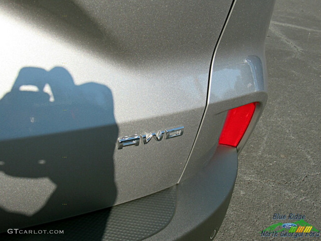 2022 Escape Titanium 4WD - Iconic Silver / Sandstone photo #30