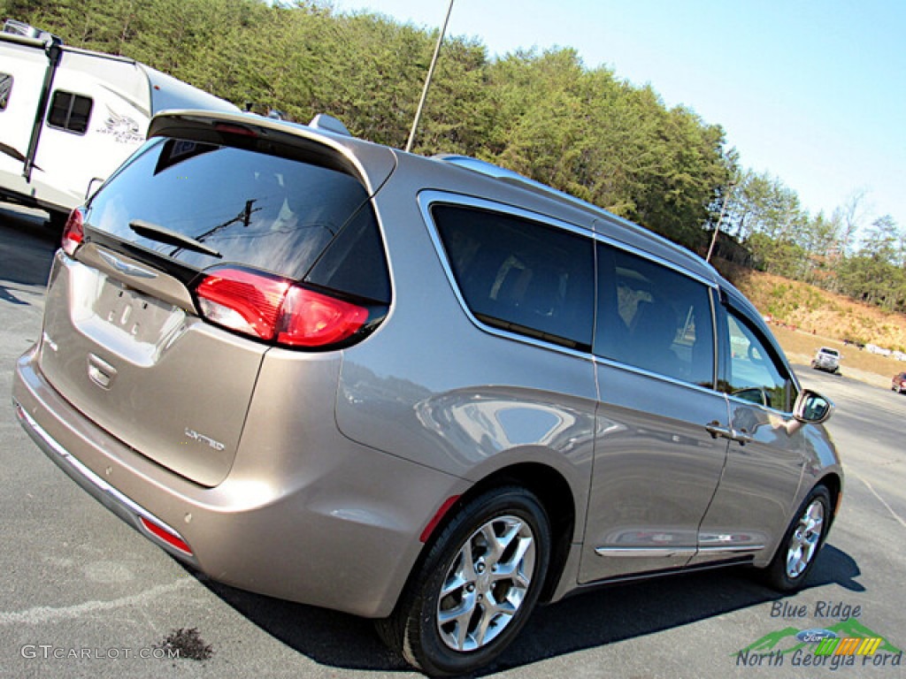2018 Pacifica Limited - Molten Silver / Black/Deep Mocha photo #28