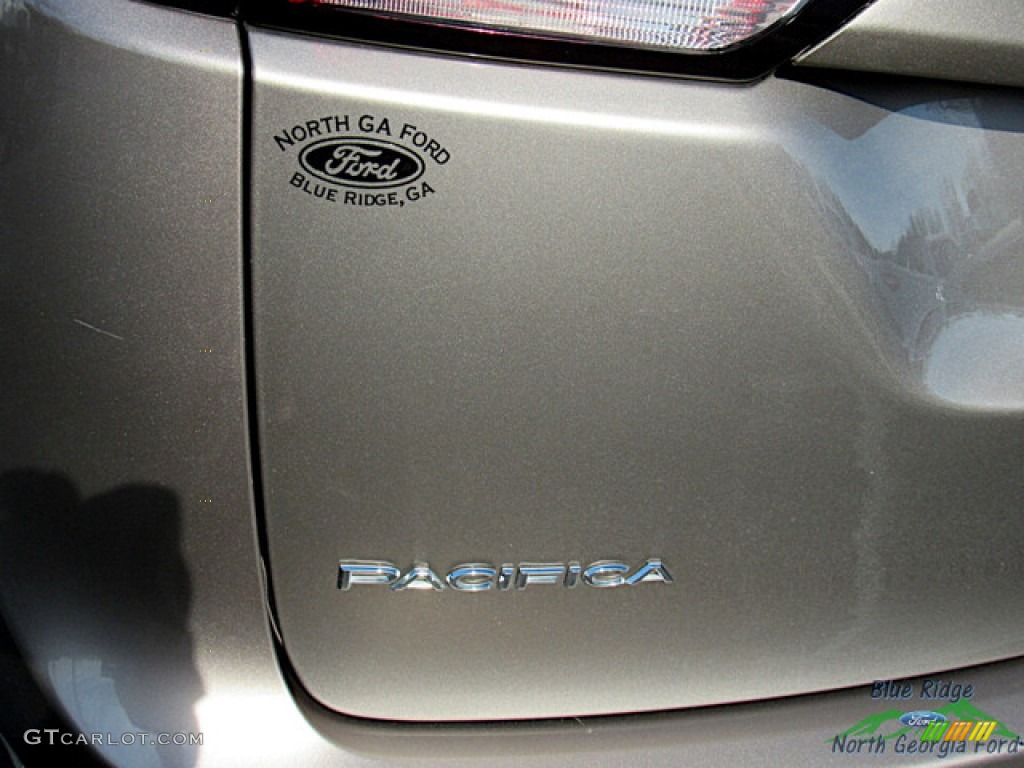 2018 Pacifica Limited - Molten Silver / Black/Deep Mocha photo #30