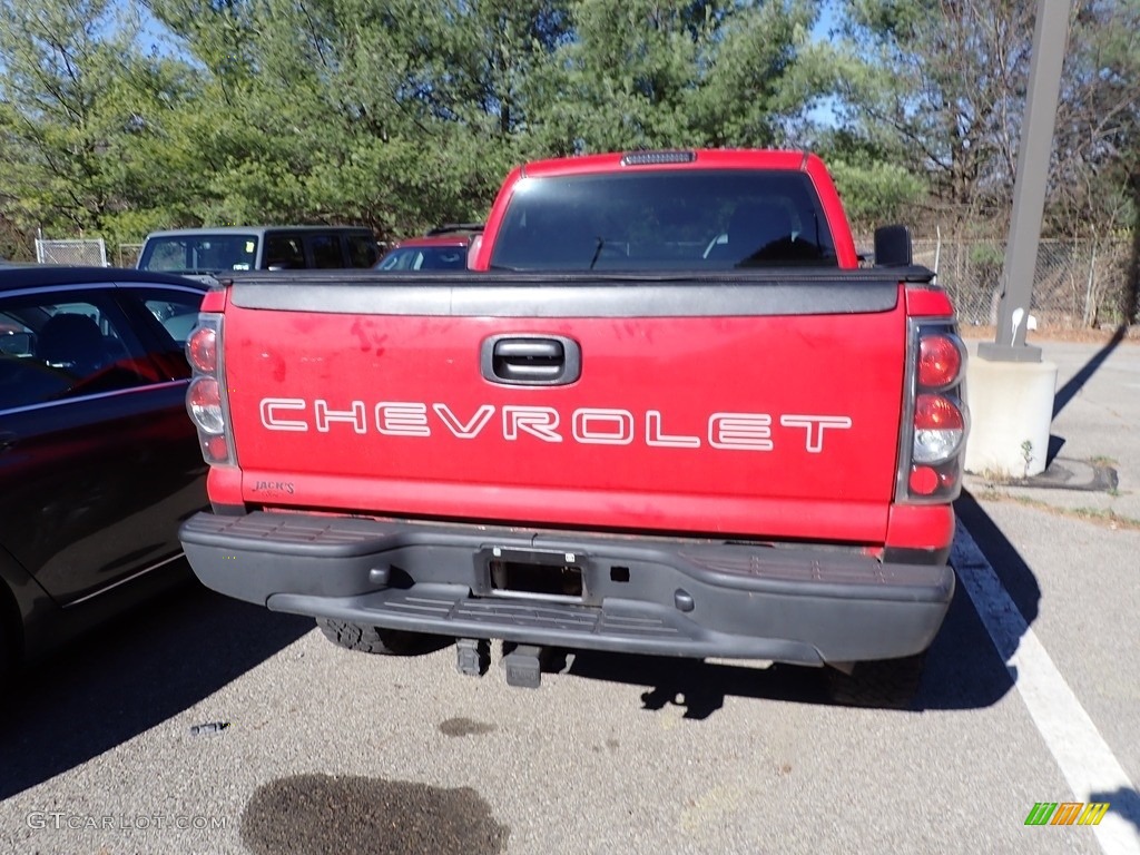 2006 Silverado 1500 Work Truck Regular Cab 4x4 - Victory Red / Dark Charcoal photo #4