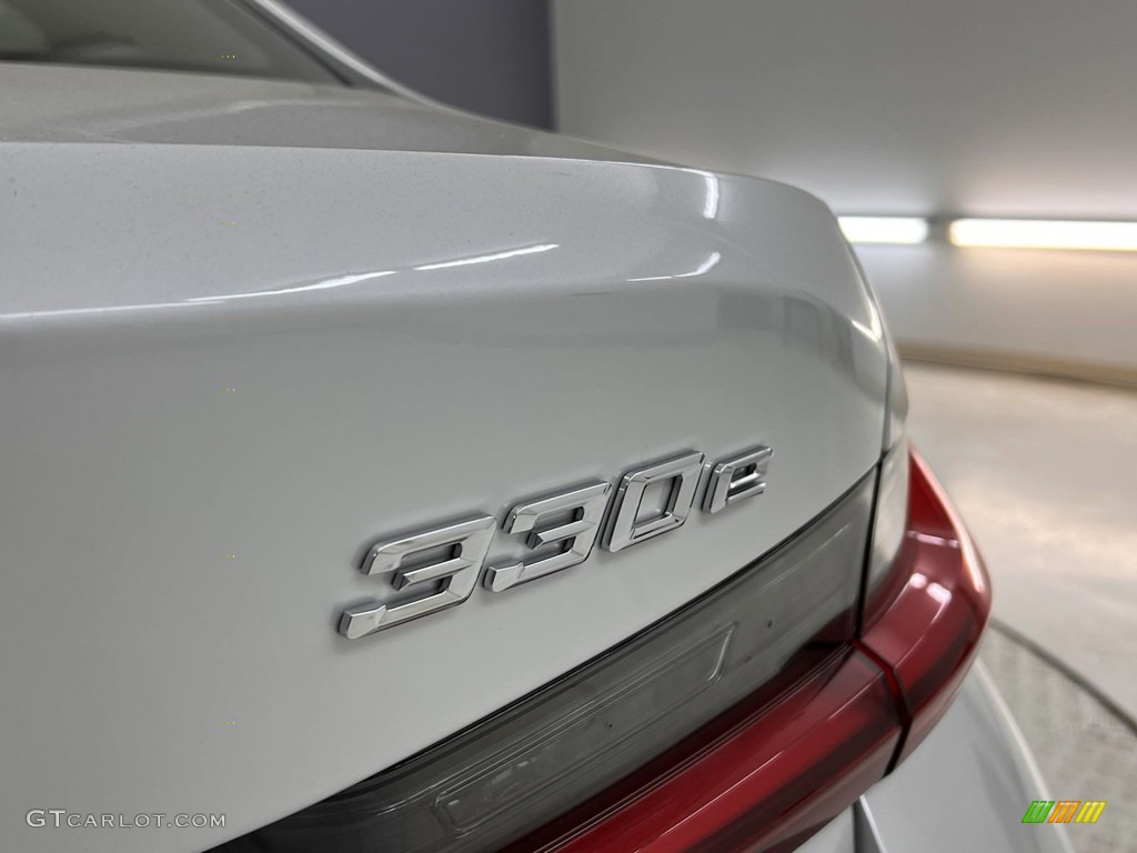 2023 3 Series 330e Sedan - Mineral White Metallic / Cognac photo #14