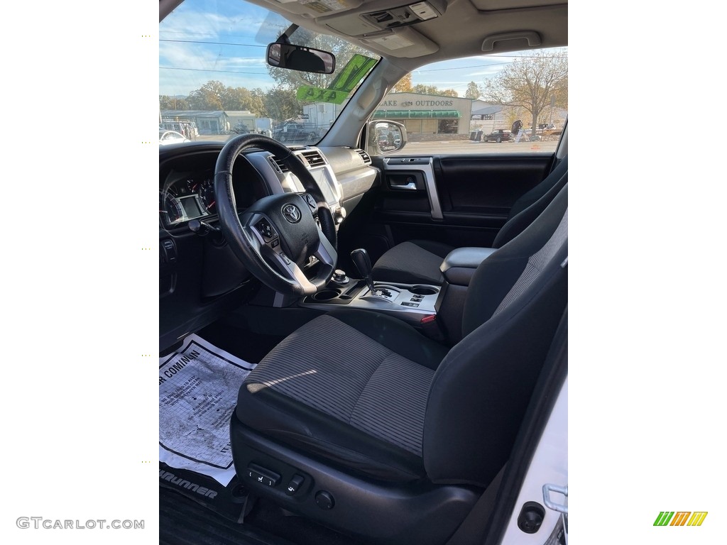 2017 4Runner SR5 4x4 - Super White / Graphite photo #9