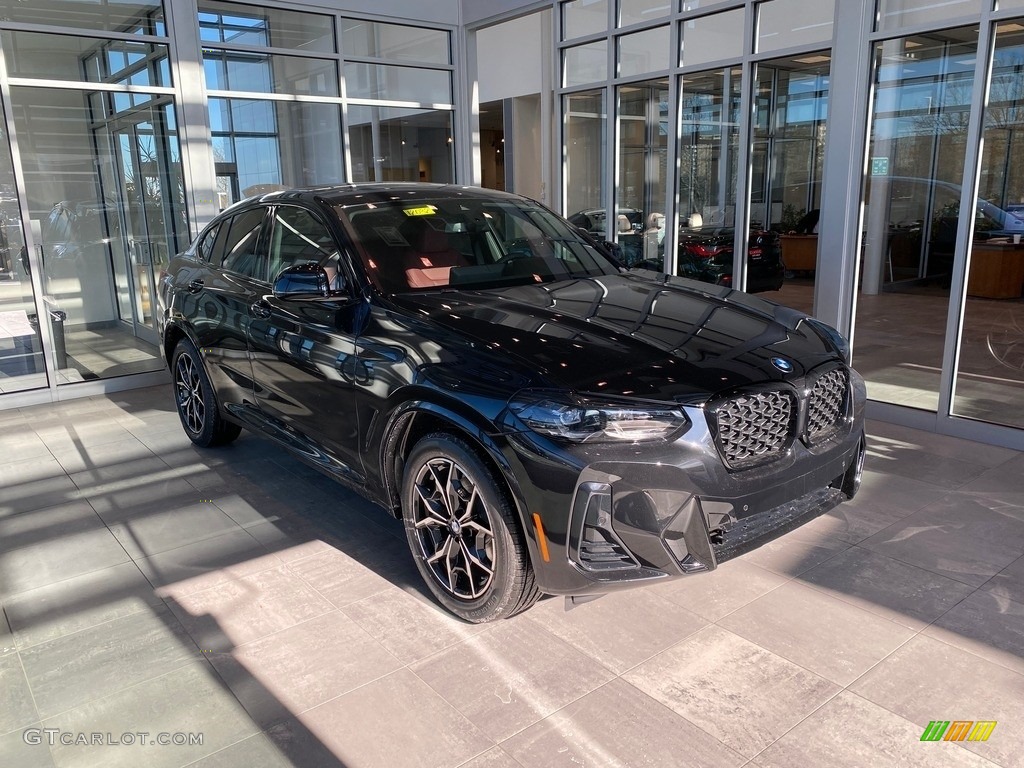 2023 X4 xDrive30i - Black Sapphire Metallic / Tacora Red photo #1