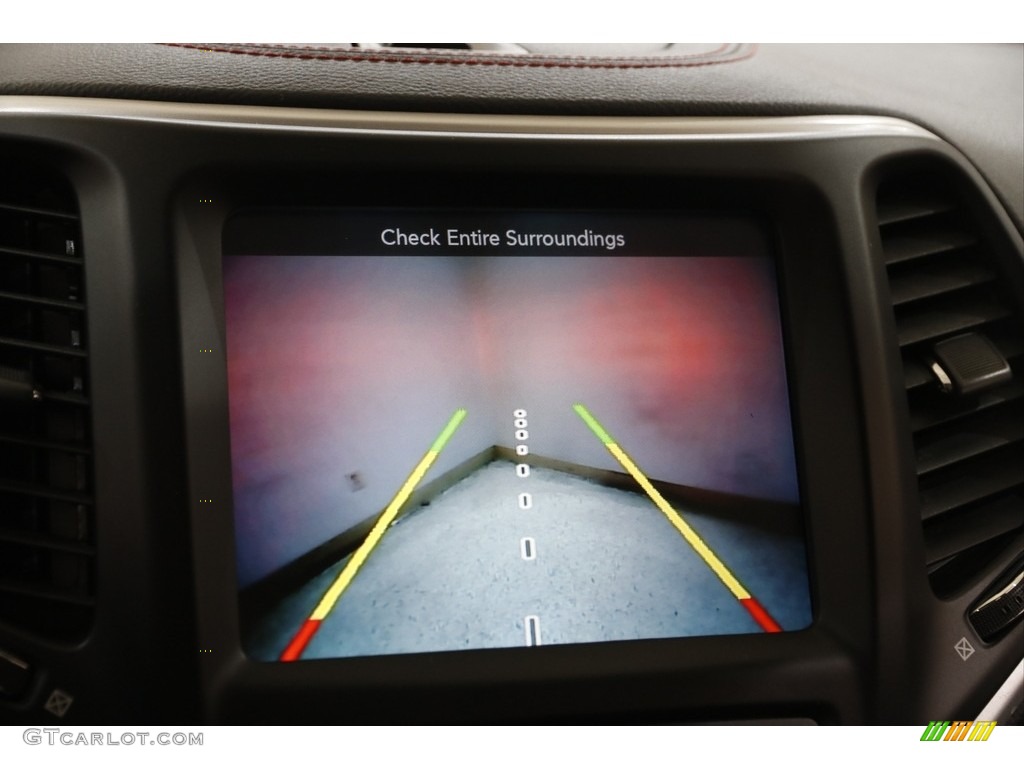 2016 Cherokee Trailhawk 4x4 - Deep Cherry Red Crystal Pearl / Black photo #14