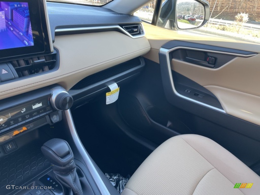 2023 Toyota RAV4 LE AWD Dashboard Photos