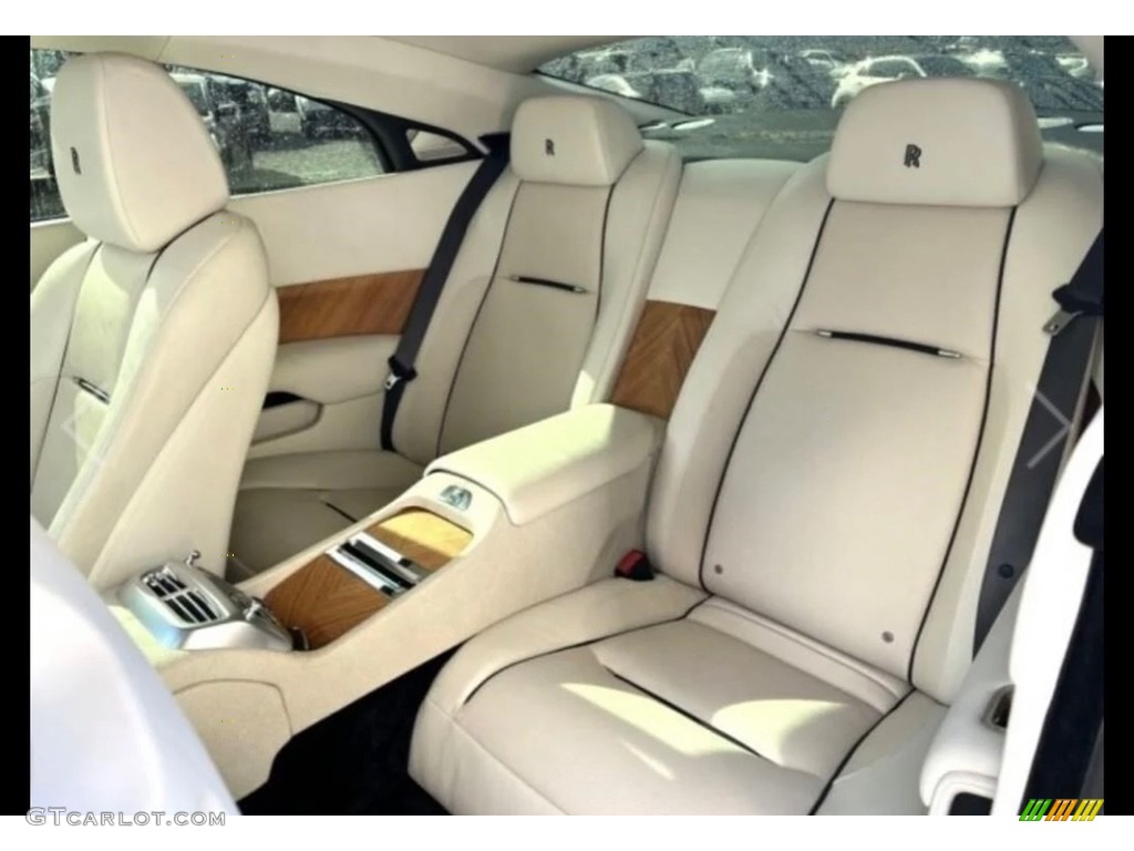 2015 Rolls-Royce Wraith Standard Wraith Model Rear Seat Photos