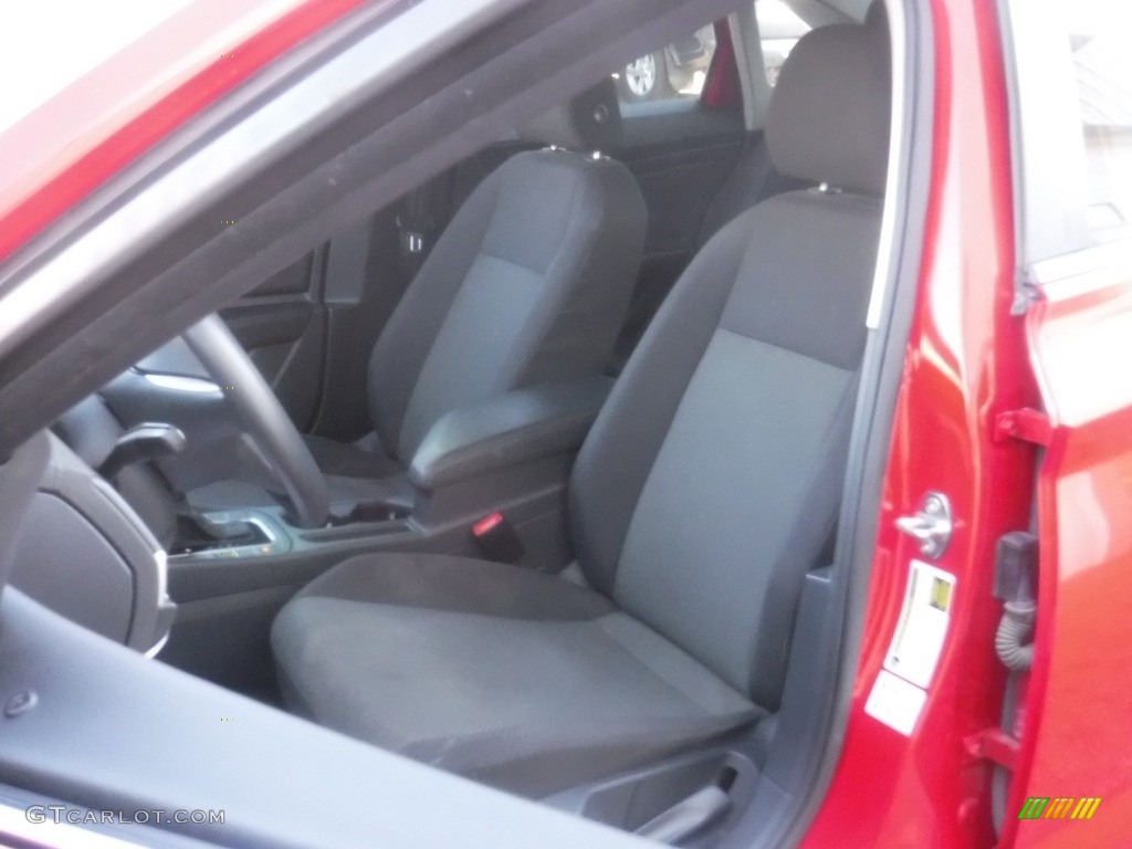 2019 Jetta SE - Tornado Red / Titan Black photo #17