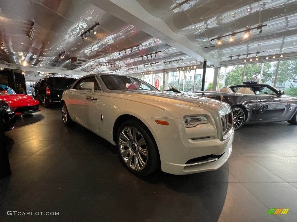 Andalusian White 2017 Rolls-Royce Dawn Standard Dawn Model Exterior Photo #145213455