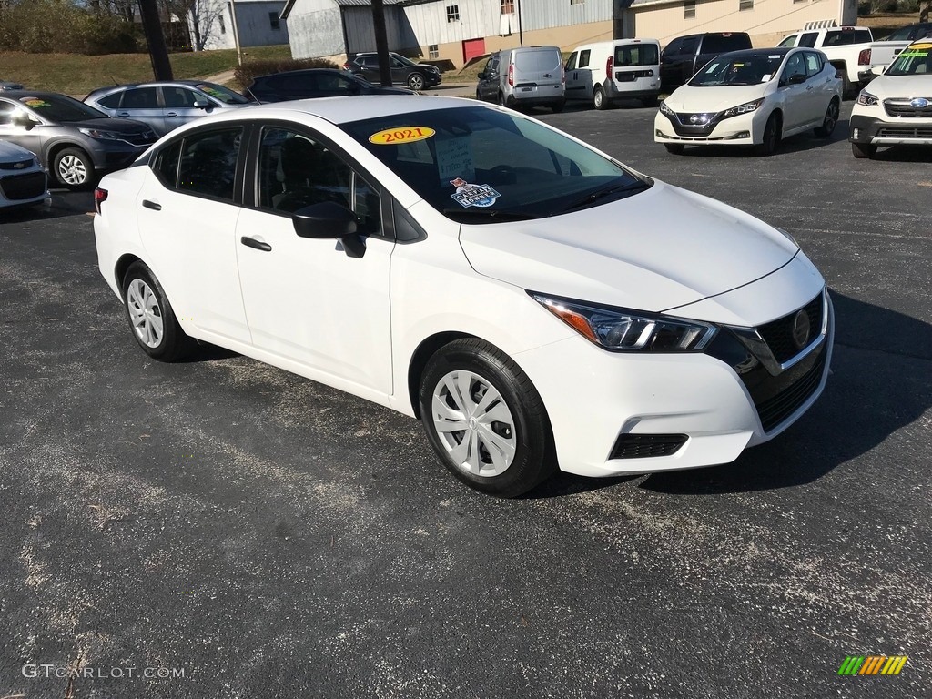2021 Nissan Versa S Exterior Photos