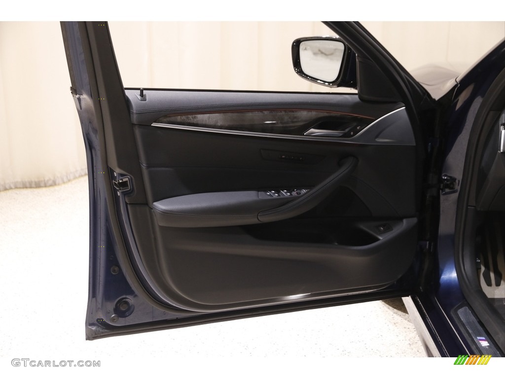 2020 BMW 5 Series 540i xDrive Sedan Door Panel Photos