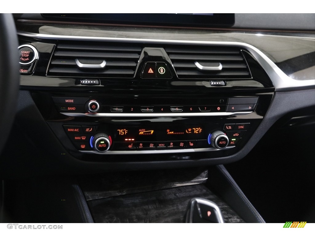 2020 BMW 5 Series 540i xDrive Sedan Controls Photo #145220141