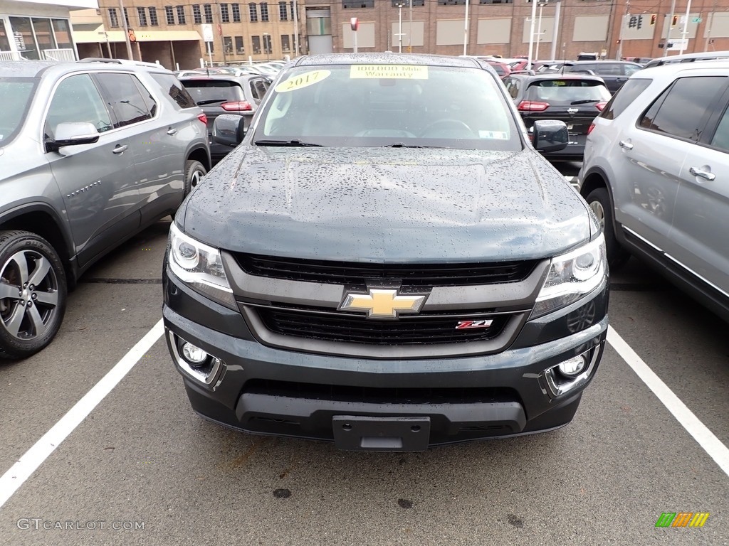 2017 Colorado Z71 Extended Cab 4x4 - Graphite Metallic / Jet Black photo #2