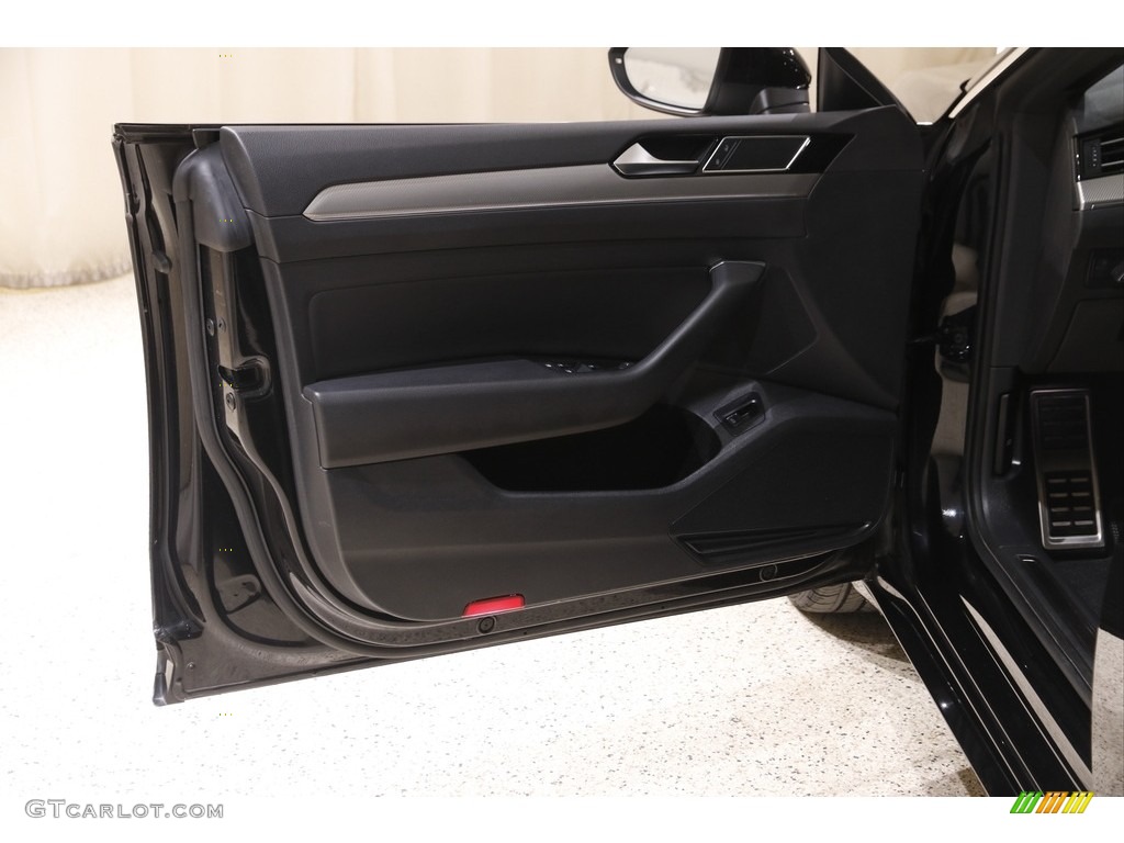 2019 Volkswagen Arteon SEL R-Line Door Panel Photos