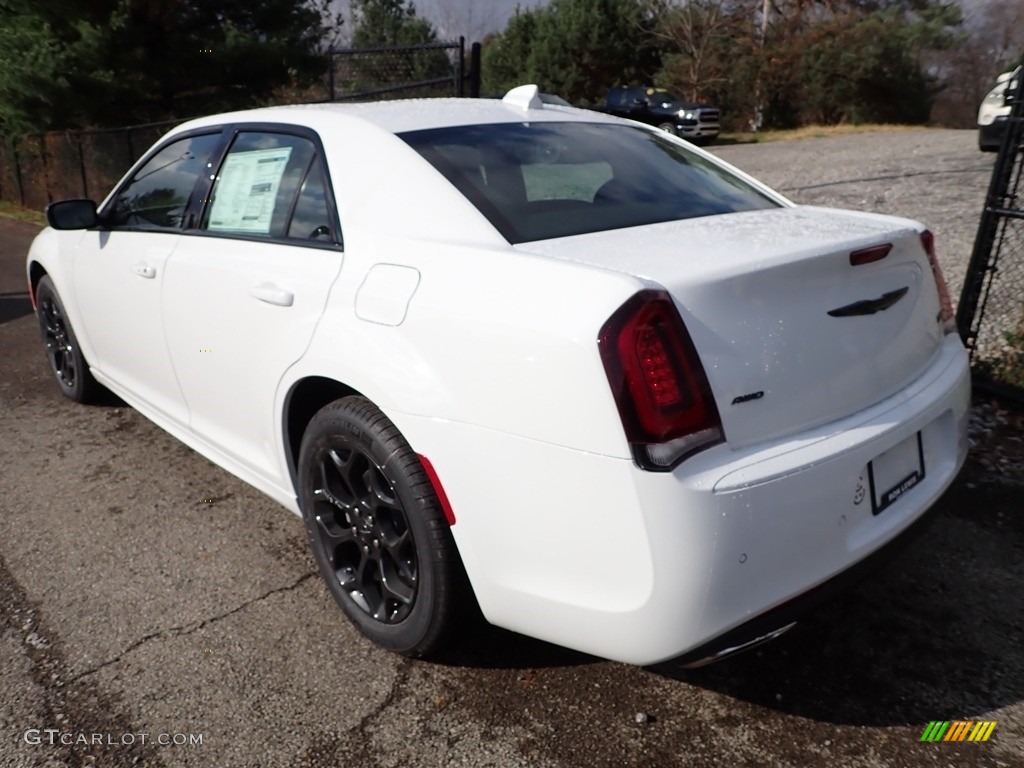 2022 300 Touring L AWD - Bright White / Black photo #3