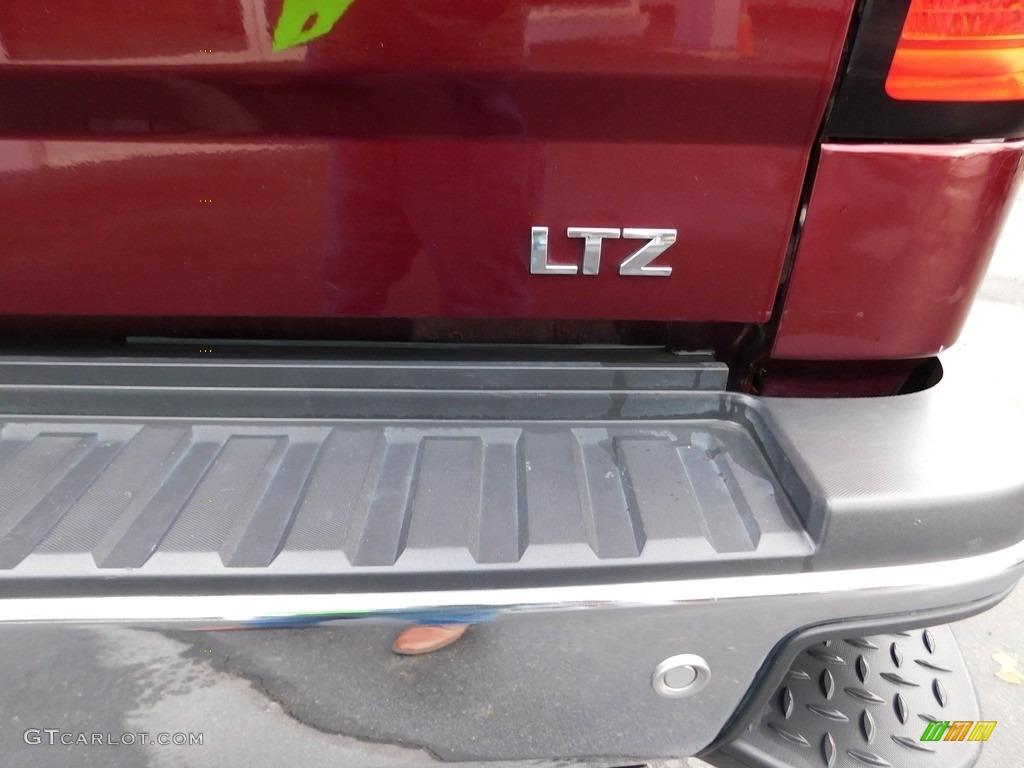 2017 Chevrolet Silverado 2500HD LTZ Crew Cab 4x4 Marks and Logos Photo #145223625
