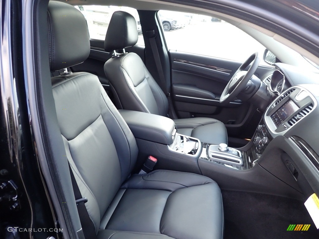 2022 Chrysler 300 Touring L AWD Front Seat Photo #145224300
