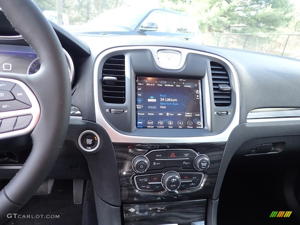 2022 Chrysler 300 Touring L AWD Controls Photo #145224390