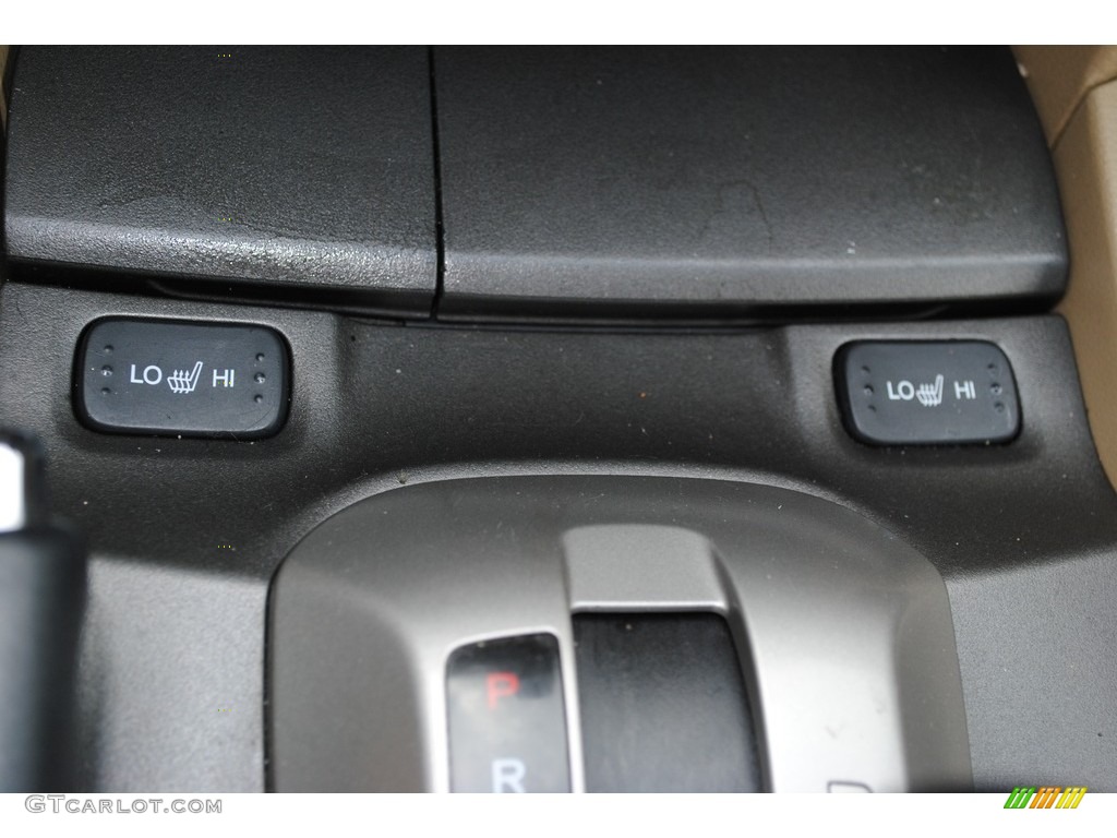 2011 Accord EX-L V6 Sedan - White Diamond Pearl / Ivory photo #20