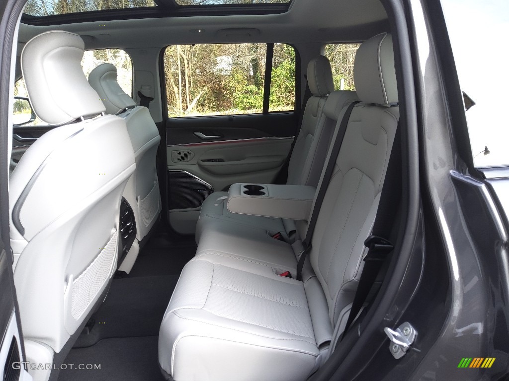 2022 Jeep Grand Cherokee Overland 4XE Hybrid Rear Seat Photo #145224829