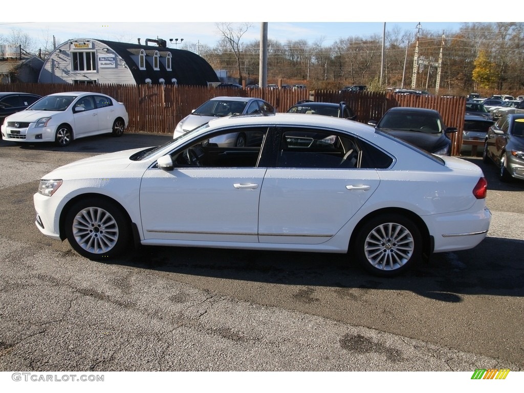 2016 Passat SE Sedan - Pure White / Titan Black photo #9