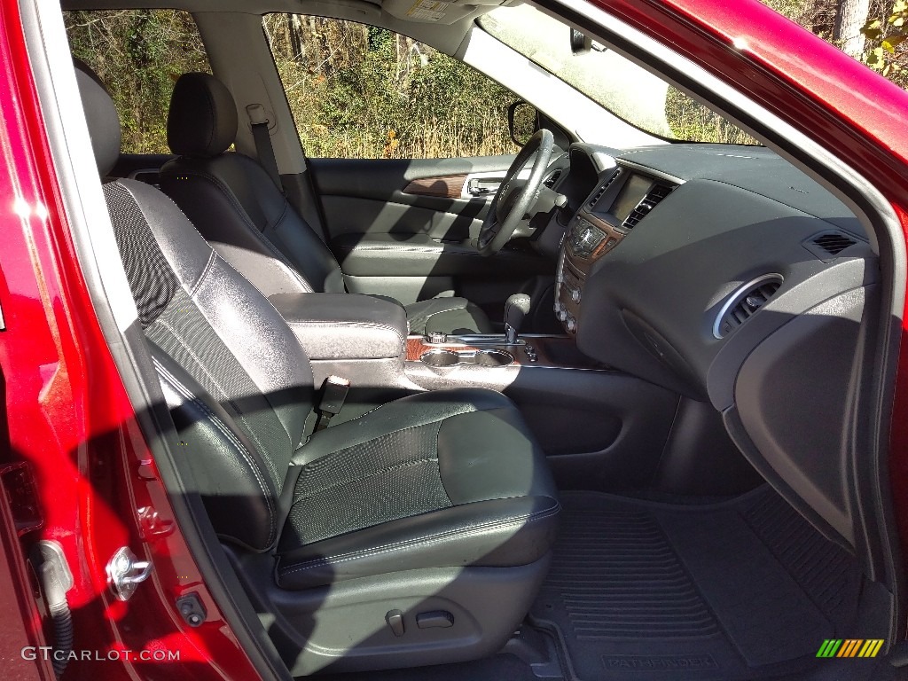 Charcoal Interior 2020 Nissan Pathfinder Platinum 4x4 Photo #145227600