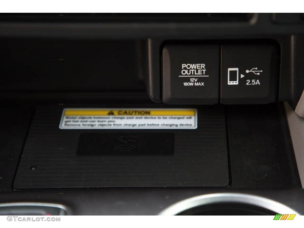 2022 Pilot Special Edition AWD - Lunar Silver Metallic / Gray photo #22