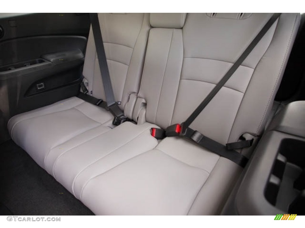 2022 Pilot Special Edition AWD - Lunar Silver Metallic / Gray photo #25