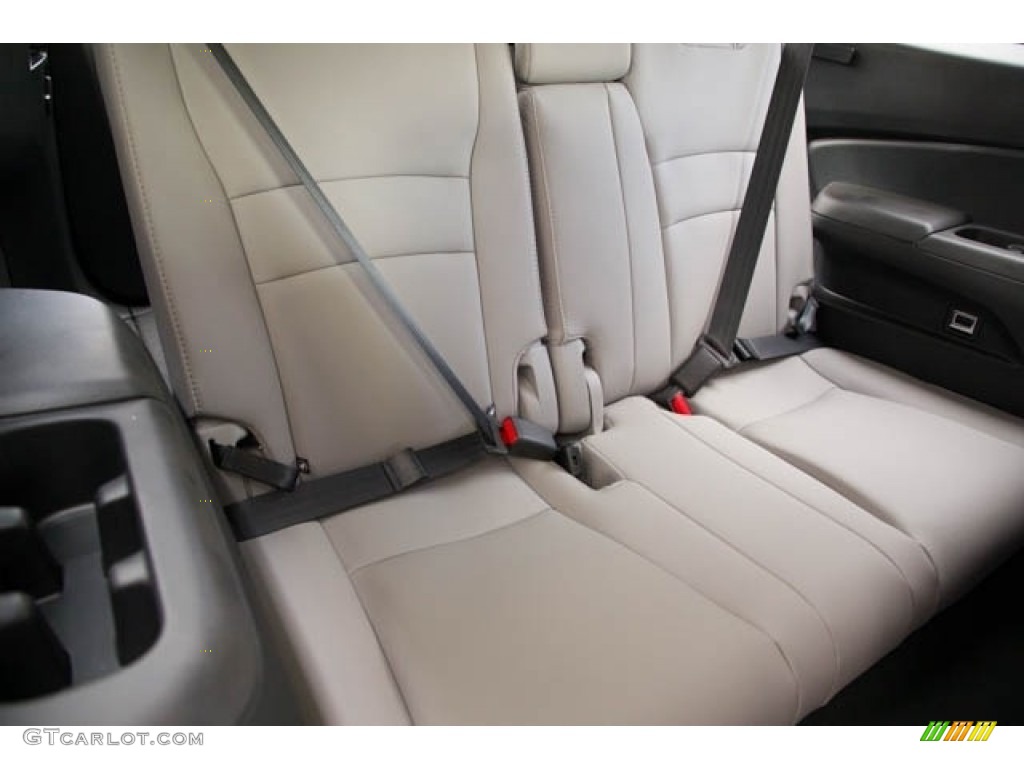 2022 Pilot Special Edition AWD - Lunar Silver Metallic / Gray photo #27