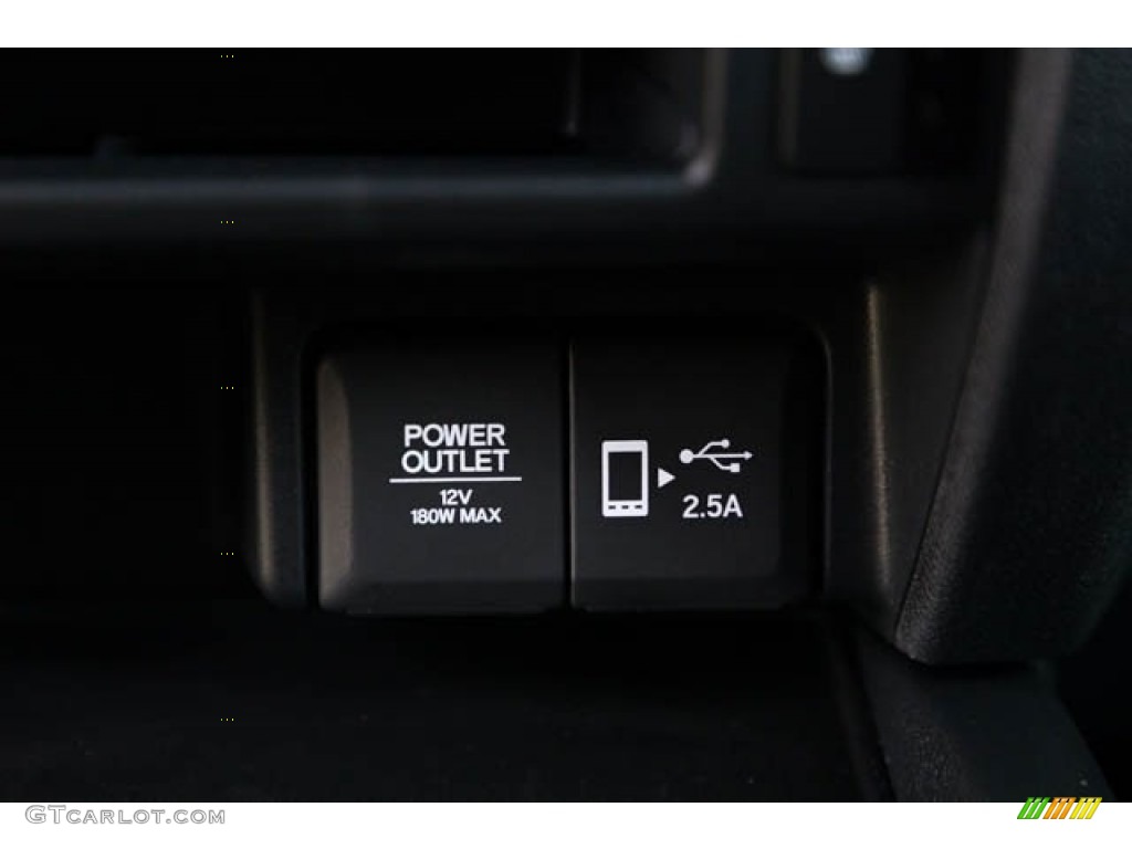 2022 Pilot Sport - Platinum White Pearl / Black photo #22