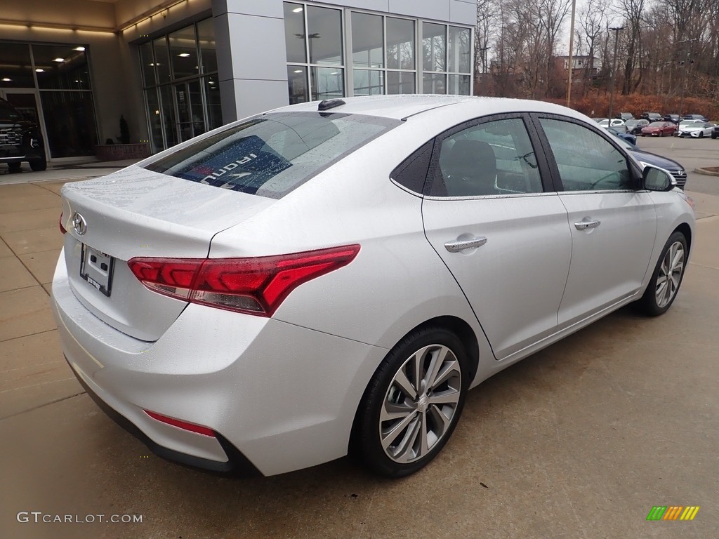 2022 Accent Limited - Olympus Silver / Beige photo #2