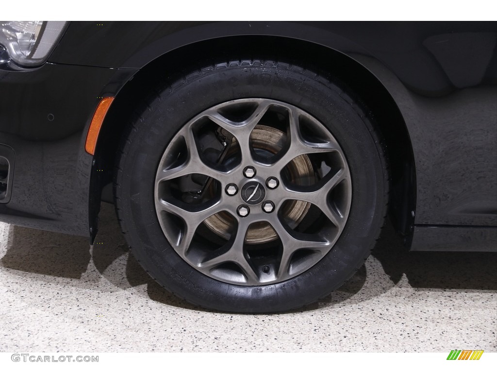 2018 Chrysler 300 S AWD Wheel Photo #145231838