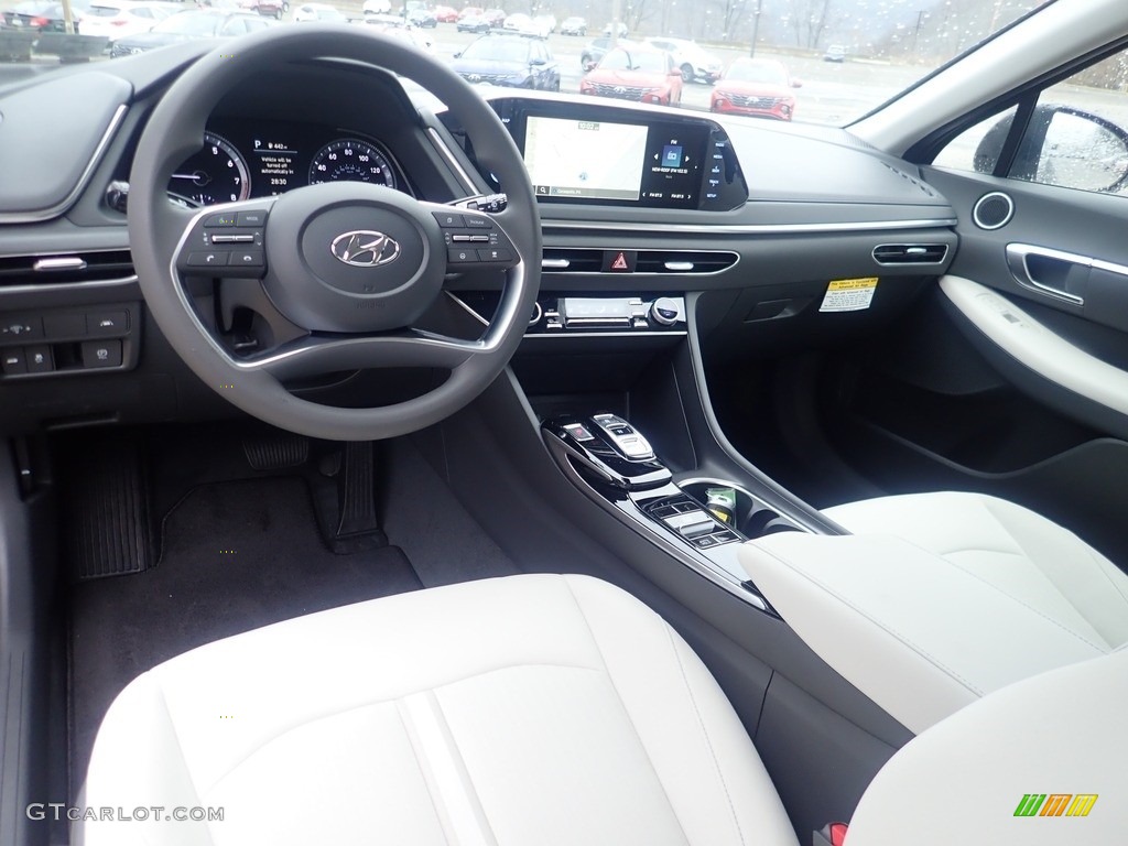Medium Gray Interior 2023 Hyundai Sonata SEL Photo #145232456
