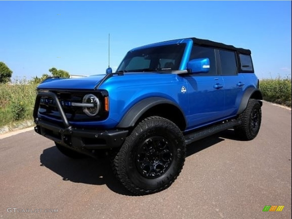 2022 Ford Bronco Outer Banks 4x4 4-Door Exterior Photos