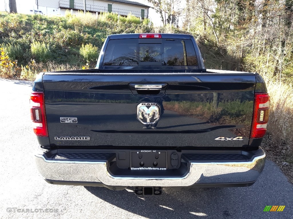 2022 3500 Laramie Crew Cab 4x4 - Patriot Blue Pearl / Black photo #7