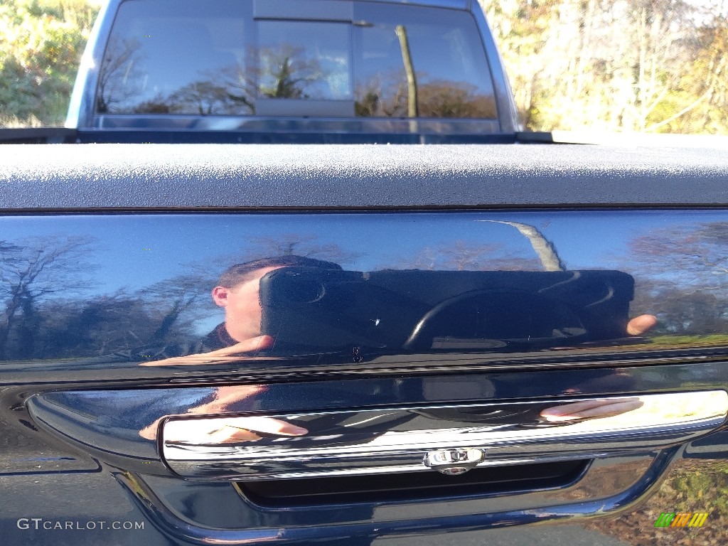 2022 3500 Laramie Crew Cab 4x4 - Patriot Blue Pearl / Black photo #8