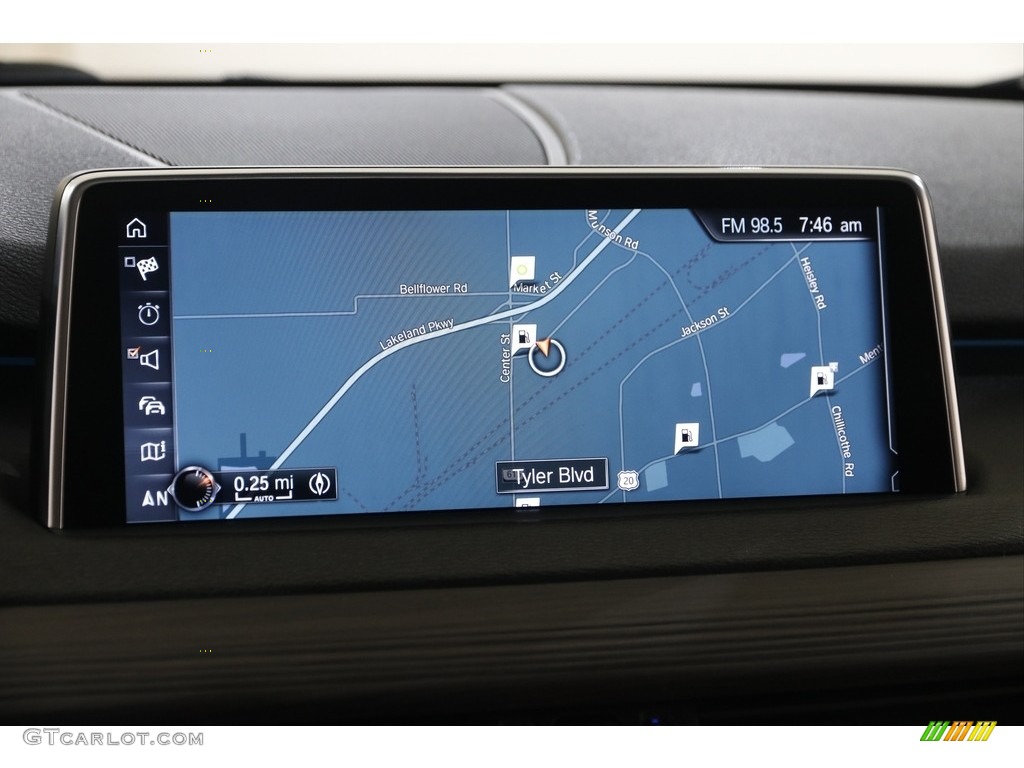 2017 BMW X5 xDrive35i Navigation Photos
