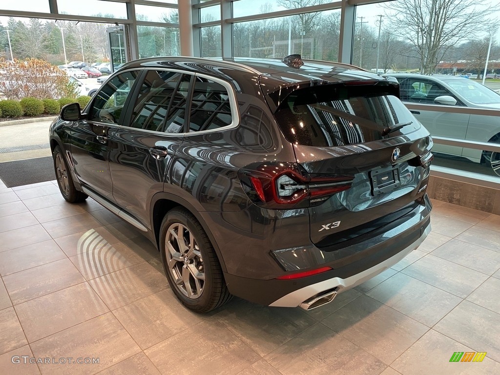 2022 X3 xDrive30i - Dark Graphite Metallic / Cognac photo #2