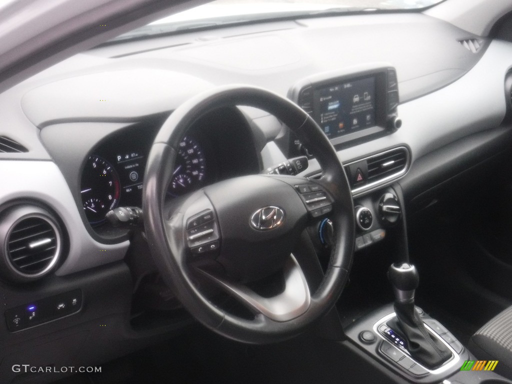 2018 Kona SEL AWD - Chalk White / Black photo #13