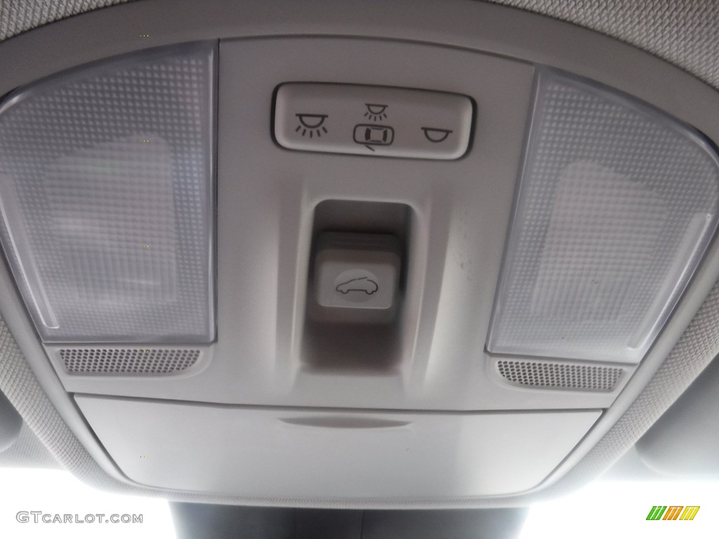 2018 Kona SEL AWD - Chalk White / Black photo #24