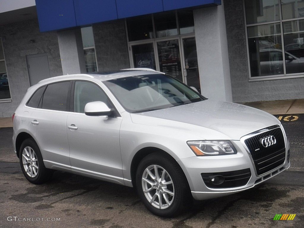 2010 Q5 3.2 quattro - Ice Silver Metallic / Black photo #1