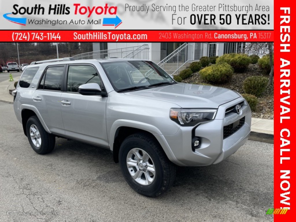 2023 4Runner SR5 4x4 - Classic Silver Metallic / Black/Graphite photo #1