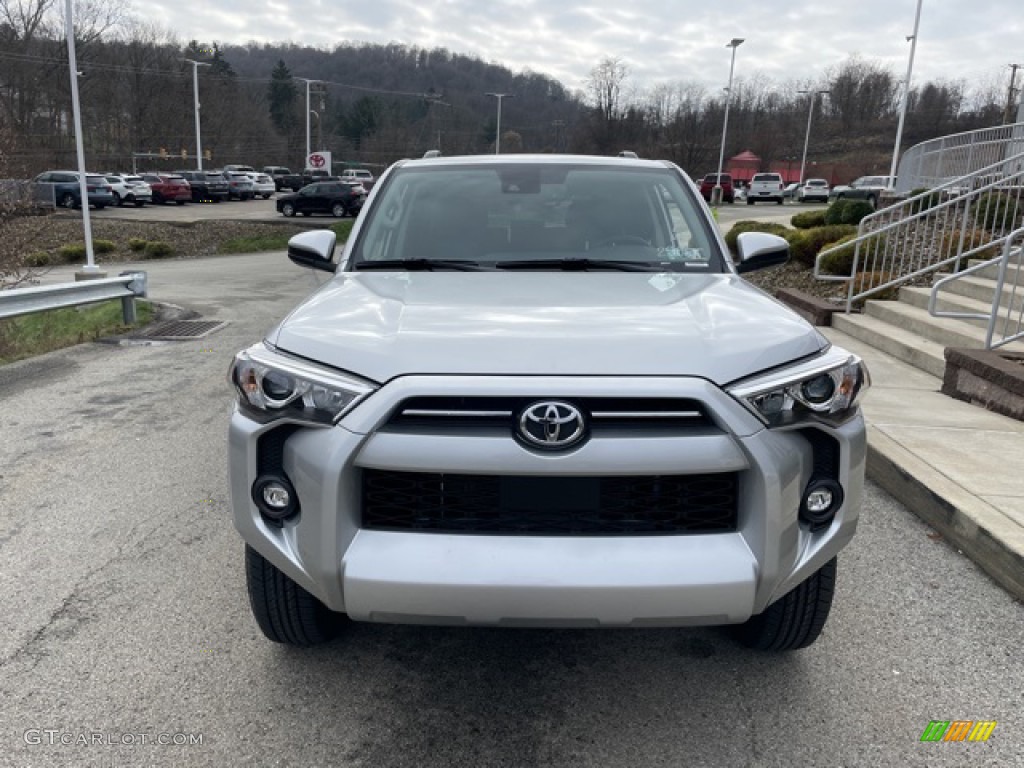 2023 4Runner SR5 4x4 - Classic Silver Metallic / Black/Graphite photo #6