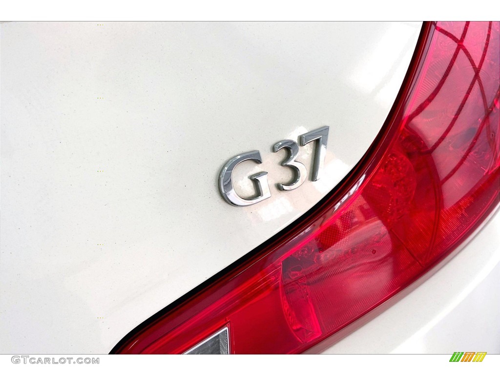2011 G 37 Journey Coupe - Moonlight White / Stone photo #7