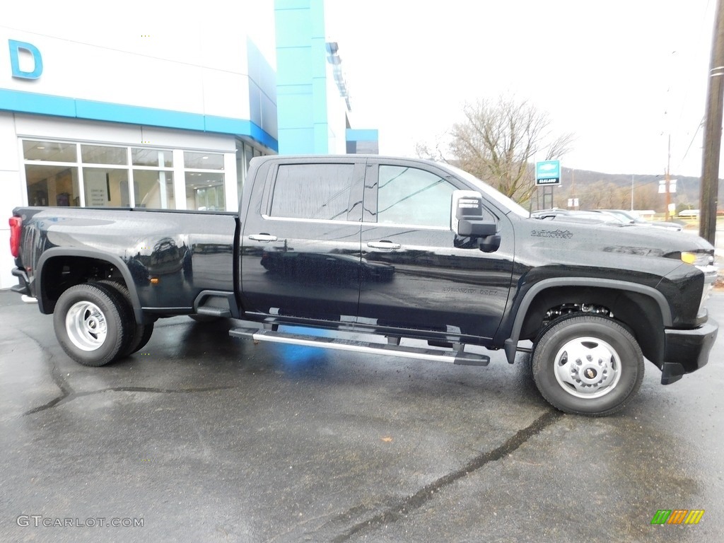 2023 Chevrolet Silverado 3500HD High Country Crew Cab 4x4 Exterior Photos