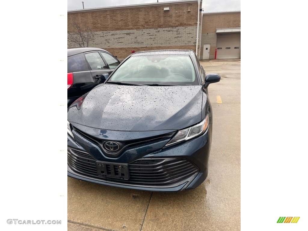 2019 Camry LE - Galactic Aqua Mica / Black photo #4