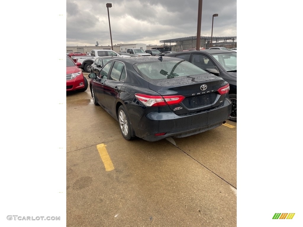 2019 Camry LE - Galactic Aqua Mica / Black photo #5
