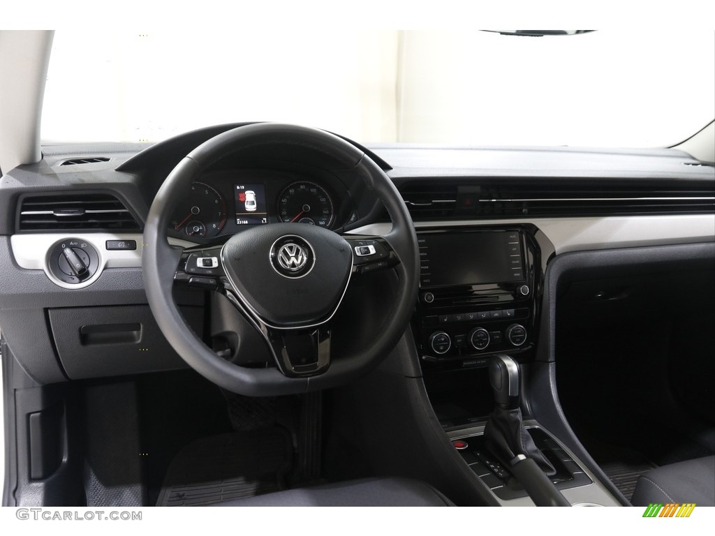 2021 Passat SE - Pure White / Titan Black photo #6