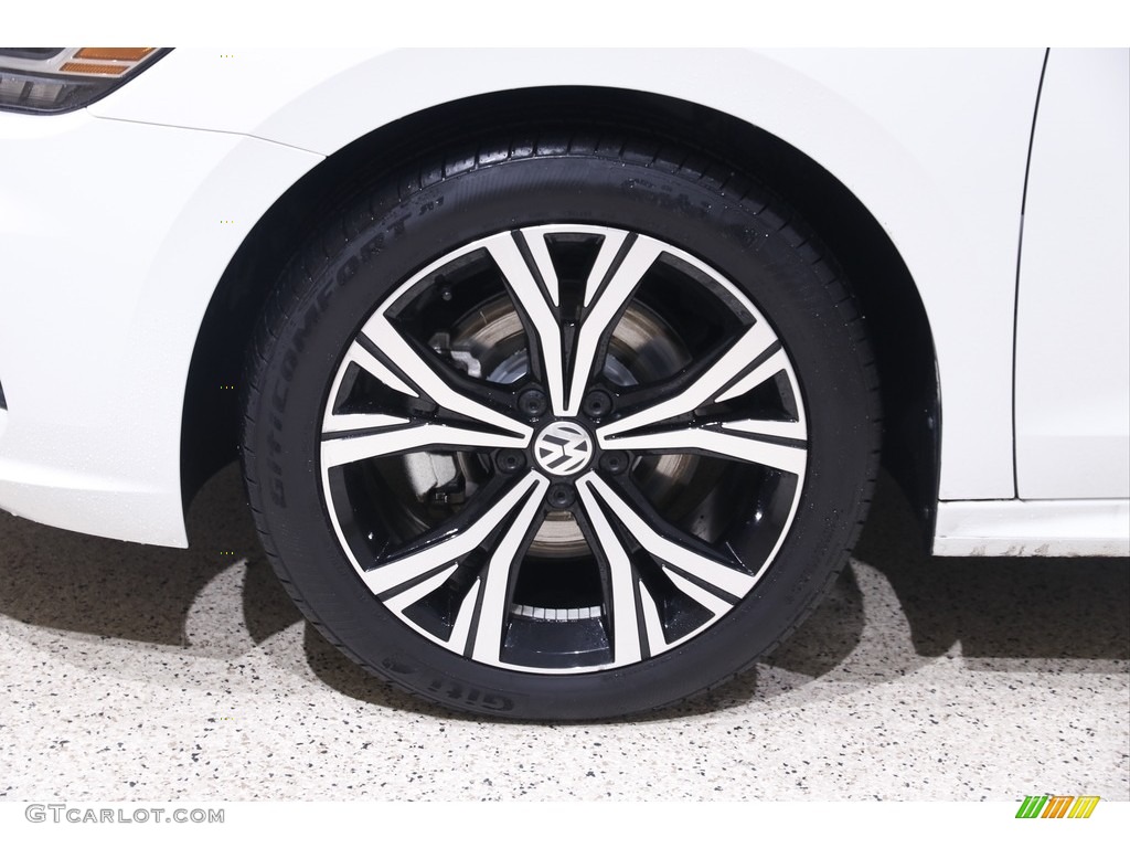 2021 Passat SE - Pure White / Titan Black photo #19