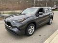 2023 Magnetic Gray Metallic Toyota Highlander Hybrid LE  photo #7