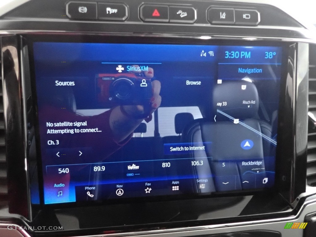 2022 F350 Super Duty Lariat Crew Cab 4x4 - Antimatter Blue / Black Onyx photo #2